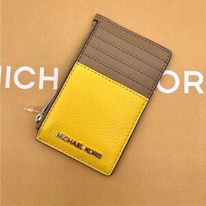 Michael Kors Jet Set Travel MD TZ
Card Case Wallet